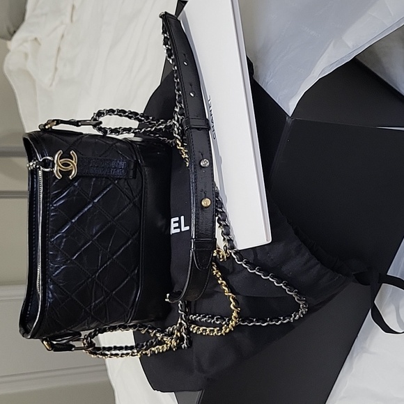 CHANEL Gabrielle de Chanel Small Hobo Bag Shoulder Leather - Picture 4 of 14